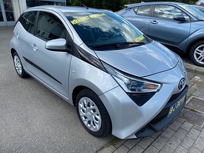 Toyota Aygo 5DEURS AUTOMAAT 2J GARANTIE (bj 2019)