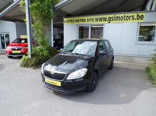 Skoda FABIA Skoda Fabia 1200 crtdi75cv-noire m?tal-156804km-2013-5p