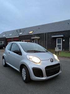 Citroën C1 2013/ 14.600km/ BLANCO GEKEURD MET ROZE FORMULIER