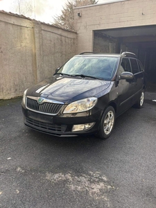 Skoda fabia break 1.6tdi 2012