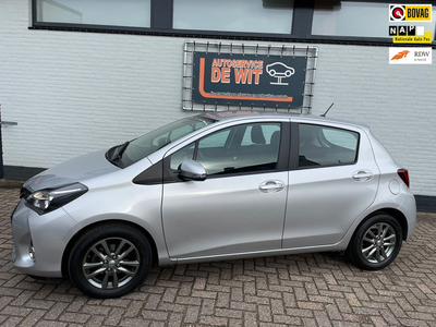 Toyota Yaris 1.3 VVT-i Bi-Tone zeer weinig km-ers