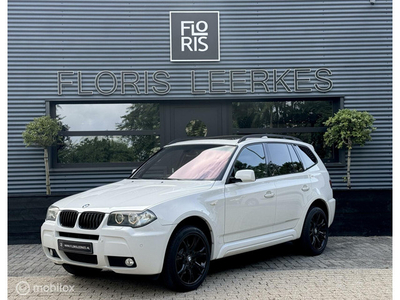 BMW X3 xDrive25i | Youngtimer | Pano Dak | Xenon | M Sport