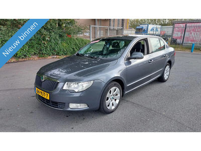 Skoda Superb 1.8 TSI Ambition NETTE AUTO RIJD EN SCHAKELT TOP