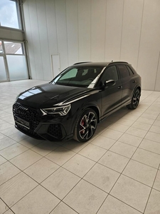 Audi RS Q3 full option 74.dkm bj 2021