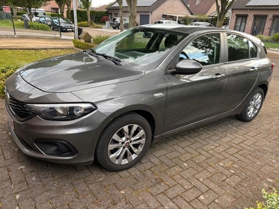 Fiat Tipo hatchback city 95 navi