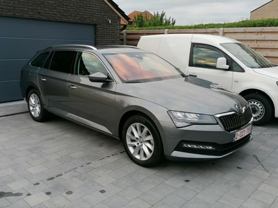 Skoda superb 1.5TSI 40.800km nieuwstaat!!!