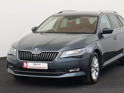 Skoda Superb COMBI STYLE 2.0TDI + GPS + CARPLAY + LEDER + CA