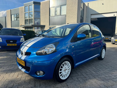 Toyota Aygo 1.0-12V Dynamic Blue Airco Nap Nw Apk