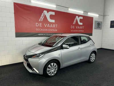 Toyota Aygo 1.0 VVT-i x-play - VERKOCHT!