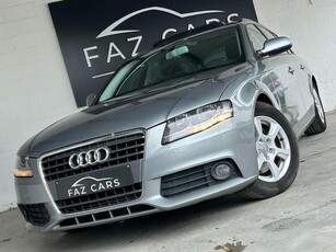 Audi A4 Avant 2.0 TDi * 1ER PROP + CUIR + T.PANO *