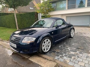 Audi TT 3.2 roadster rechtsgestuurd! 2005