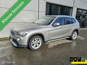 BMW X1 xDrive18d Business Automaat/Clima/Navi/PDC