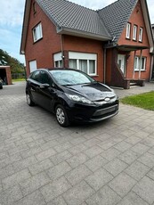 Ford Fiesta - 2010 - Benzine - 175.000 Km