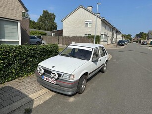 Opel corsa A