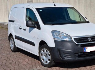 Peugeot partner 16hdi an2018.3plces 150mkm euro6. 9500€