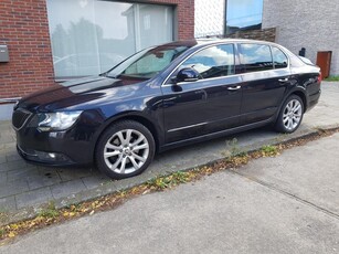 Skoda Superb 1.4 Tsi Elegance benzine zwart, zr goede staat