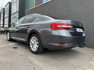 SKODA SUPERB 1.5 TSI ACT Ambition DSG Camera/AHK/Front assis