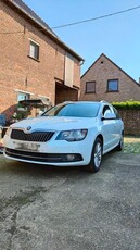 Skoda Superb 1.6 CR TDI. 1ste HAND*Navi/ Cruise/Pdc/2014bwj.