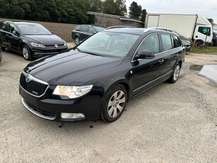 Skoda Superb 1.6 CR TDi GreenLine *XENON*LEDER*NAVI*