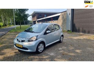 Toyota Aygo 1.0-12V + TOPSTAAT 190000KM NAP 5 DEURS APK