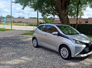 Toyota aygo 1.0 cc ct ok feuille rose 4950 eur