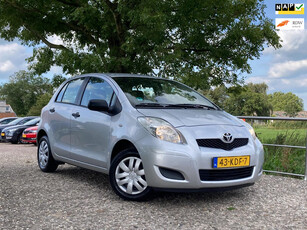 Toyota Yaris 1.0 VVTi Acces | met Airco nu €3.750,-!!