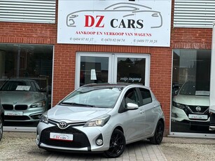 TOYOTA YARIS 1.4D 90PK |NAVI | PANO DAK | DIGITALE AIRCO |