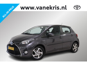 Toyota Yaris 1.5 Hybrid Trend, Camera, NAVI, Cruisecontrol, All season banden!