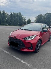 Toyota Yaris GR Sport Hybrid 130 e-CVT onderdeel van Bitone