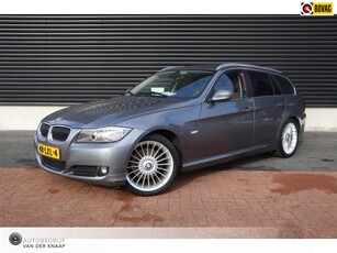 BMW 3-serie Touring 320i Business Line | PDC | Cruise | Navi | Clima | Leder | Aut. verlichting | NAP |