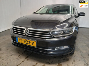 Volkswagen Passat Variant 1.6 TDI Comfortline Business - Achter Schade - Motormanagement Brandt