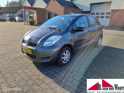 Toyota Yaris 1.0 VVTi Acces