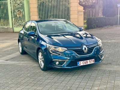 Renault Megane 1.2 Essence