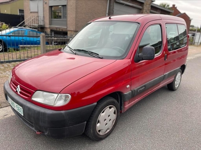 Citroën Berlingo Benzine proper staat met weinig km