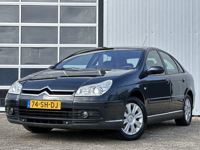 Citroën C5 2.0-16V Exclusive 140pk | Automaat | Bi-Xenon | Luchtvering | Navigatie | PDC voor + achter | Trekhaak | Unieke auto!