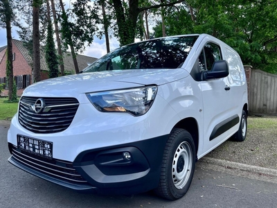 Opel Combo Cargo/ nieuwstaat/ camera