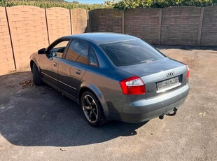 Audi A4 1.9 TDI 130pk