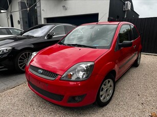 Ford Fiesta benzine met keuring