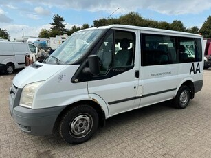 Ford *TRANSIT 85T300-9SEATS MINIBUS* (bj 2010)