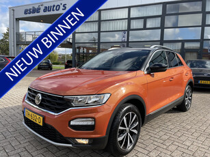 Volkswagen T-Roc 1.0 TSI 85KW STYLE + DESIGN Navigatie Camera Virtual Cockpit Clima ACC Extra Getint Glas 17 Inch velgen Mirror LInk Carplay Android Auto DAB 1e Eigenaar NL Auto