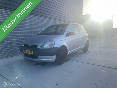 Toyota Yaris 1.0-16V VVT-i APK NAP Onderhoudsboekjes