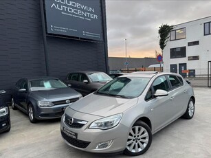 Opel Astra 1.4Benzine - 127.xxxkm/ 2010/Airco,Opendak,Sensor