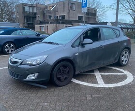 Opel astra 2012 1.7CDTi 185.000Km • EXPORT