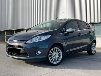 Ford Fiesta 1.4i titanium* Automatic* Benzin*Euro5* CarPass*
