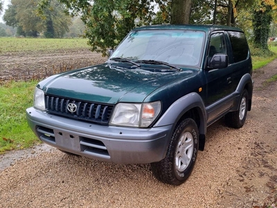 Toyota Land Cruiser 3.0 Turbo STD