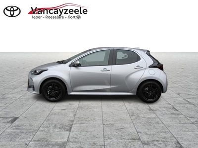 Toyota Yaris Dynamic + NAVI + TINT