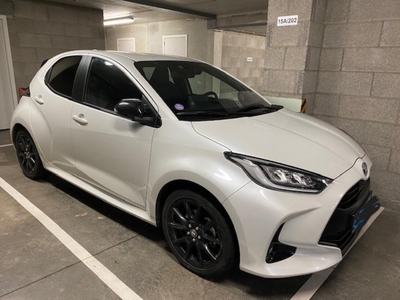 YARIS STYLE 1.5 Hybrid e-CVT