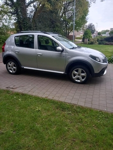 Dacia sandero stepway 1.6 benzine 2013