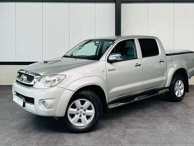 Toyota Hilux Pick-up 3.0 D4D 171cv 4x4 AUTOMATIQUE 5-Places