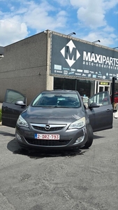 **Te koop: Opel Astra 2011 in uitstekende staat** **Merk en